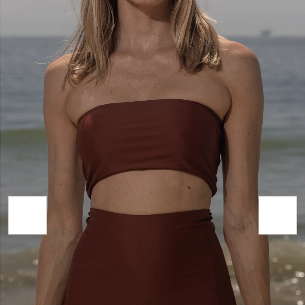 Heidi Merrick Vincent Top Walnut